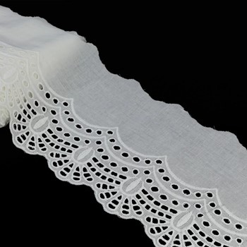 HAFT ANGIELSKI  12,5 CM  BIAŁY